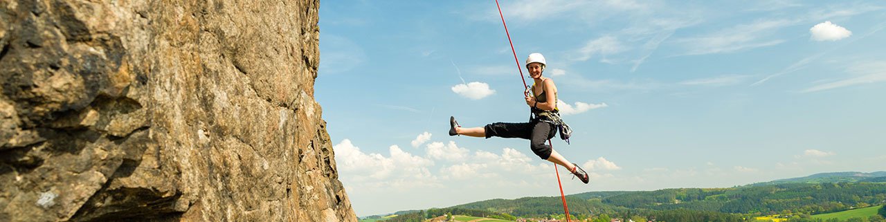 Equipamentos de aventura essenciais para quem pratica esportes radicais