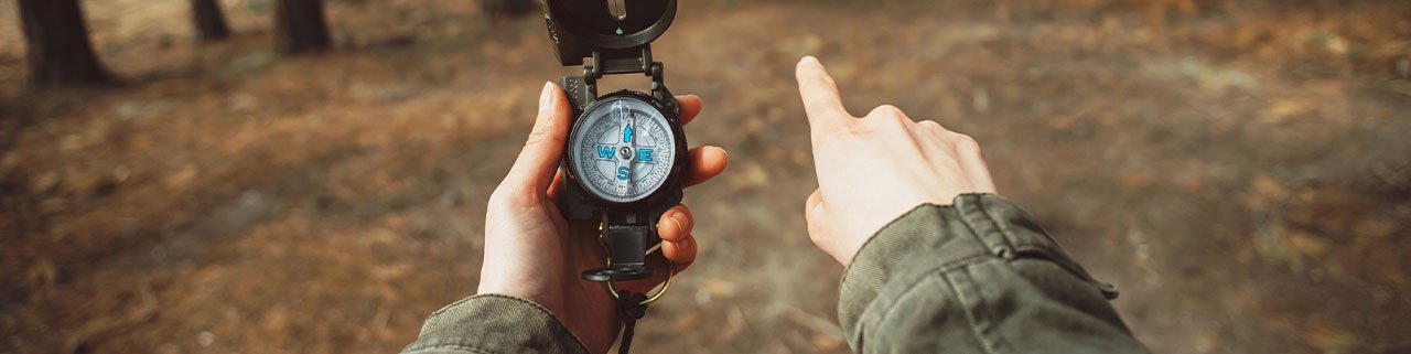 Equipamentos de Navegação para Trilhas: GPS, Bússolas e Mapas